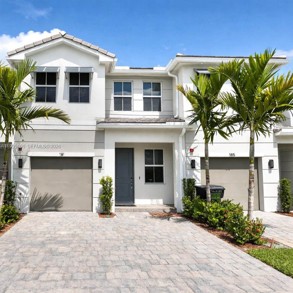181 170th Ave - Photo 1