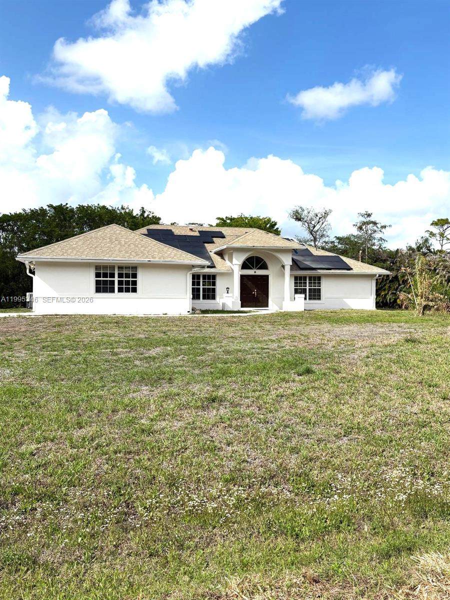 16613 61st Pl N - Photo 1