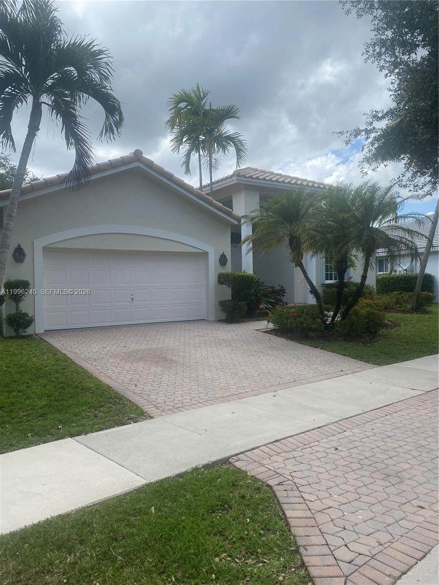https://bt-photos.global.ssl.fastly.net/miami/orig_boomver_1_A11996245-2.jpg