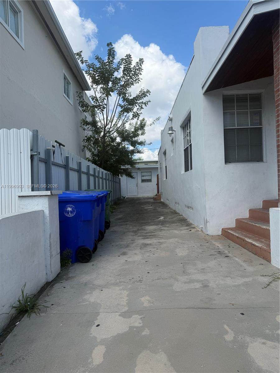 https://bt-photos.global.ssl.fastly.net/miami/orig_boomver_1_A11996903-2.jpg
