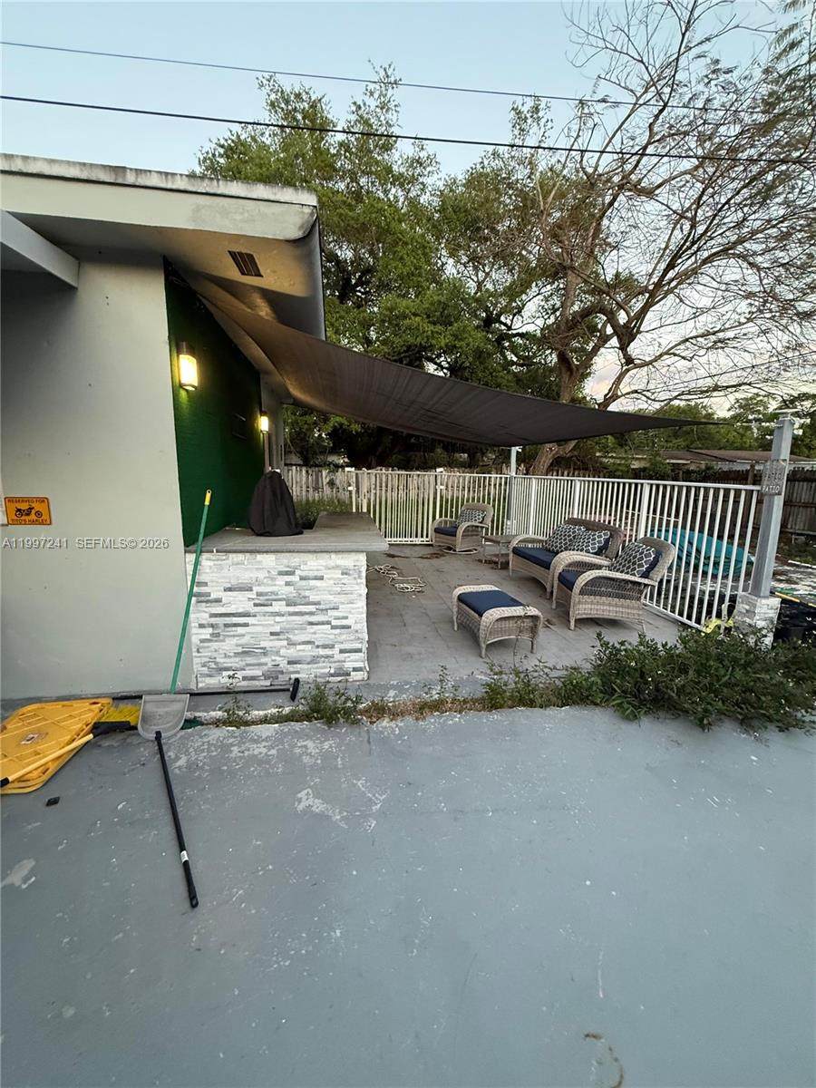 https://bt-photos.global.ssl.fastly.net/miami/orig_boomver_1_A11997241-2.jpg