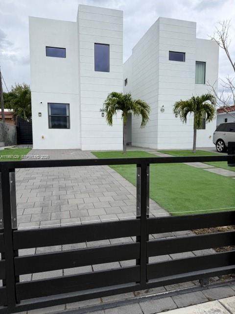 3645 3 St - Photo 1