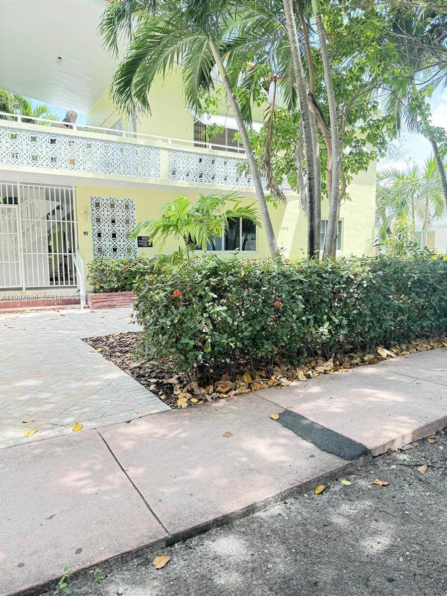 https://bt-photos.global.ssl.fastly.net/miami/orig_boomver_1_A11997536-2.jpg