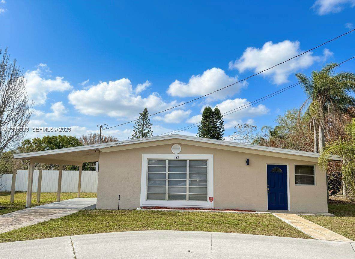 121 Prima Vista Blvd - Photo 1