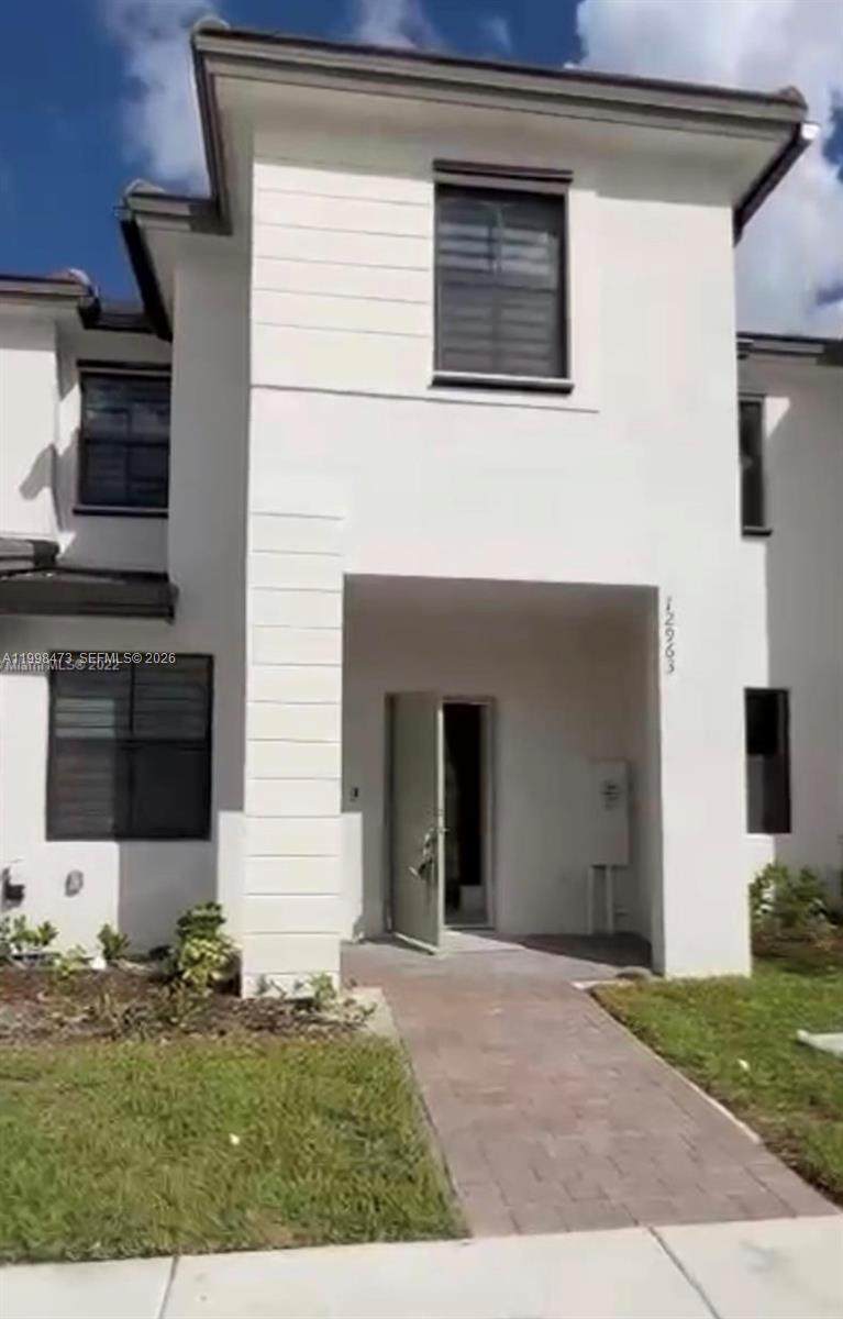 https://bt-photos.global.ssl.fastly.net/miami/orig_boomver_1_A11998473-2.jpg