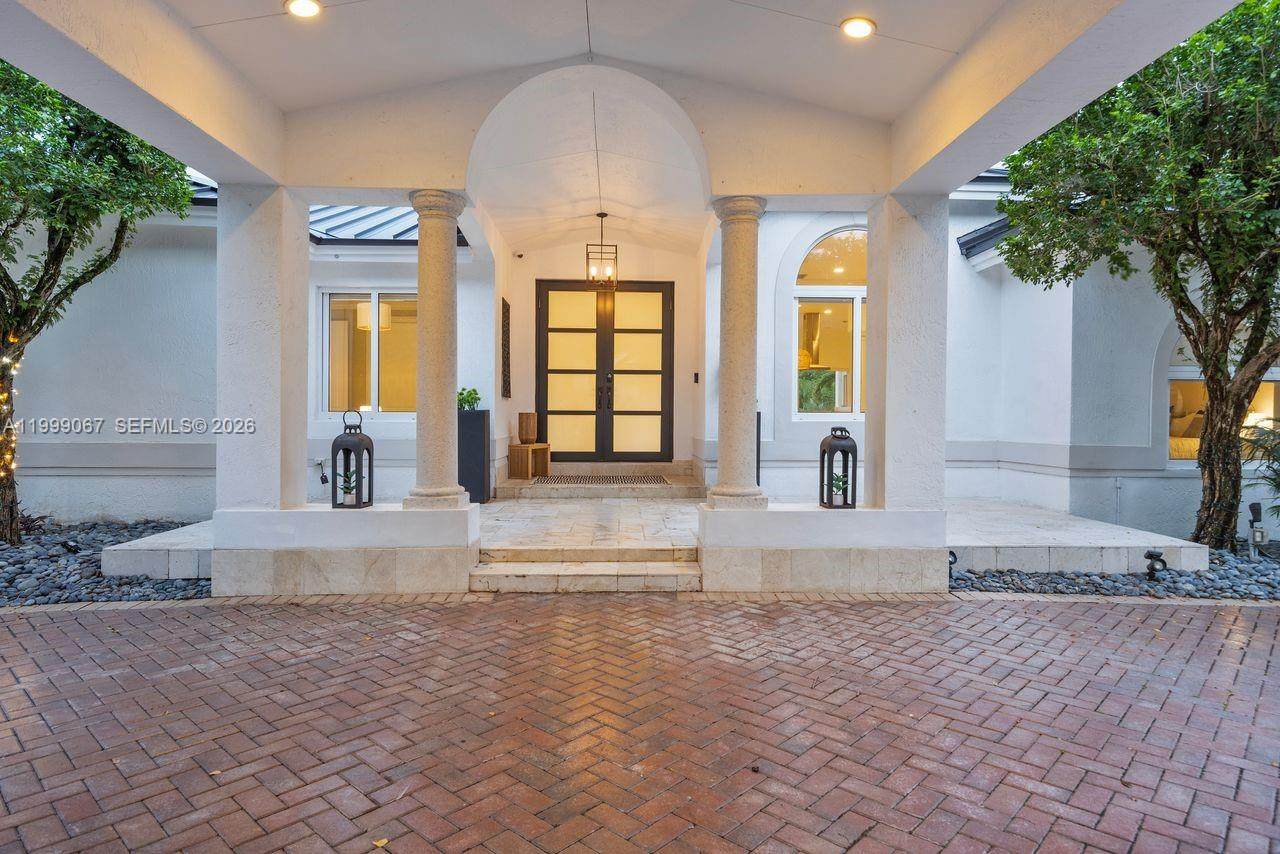 https://bt-photos.global.ssl.fastly.net/miami/orig_boomver_1_A11999067-2.jpg