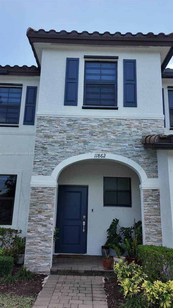 11862 246th Ln - Photo 1