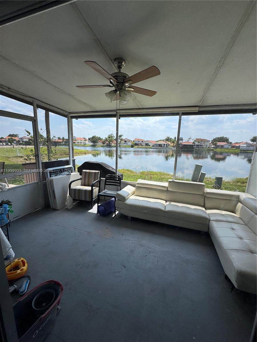 https://bt-photos.global.ssl.fastly.net/miami/orig_boomver_1_A11999933-2.jpg