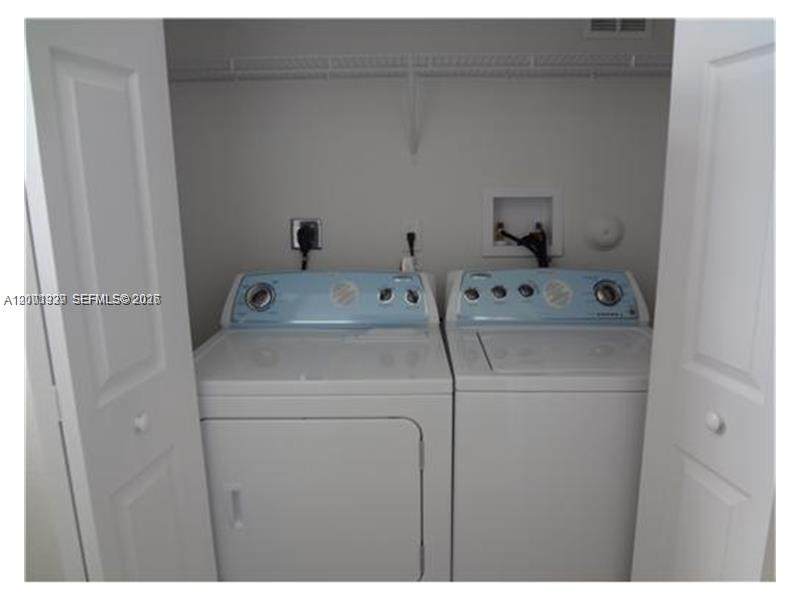https://bt-photos.global.ssl.fastly.net/miami/1280_boomver_1_A12001339-2.jpg