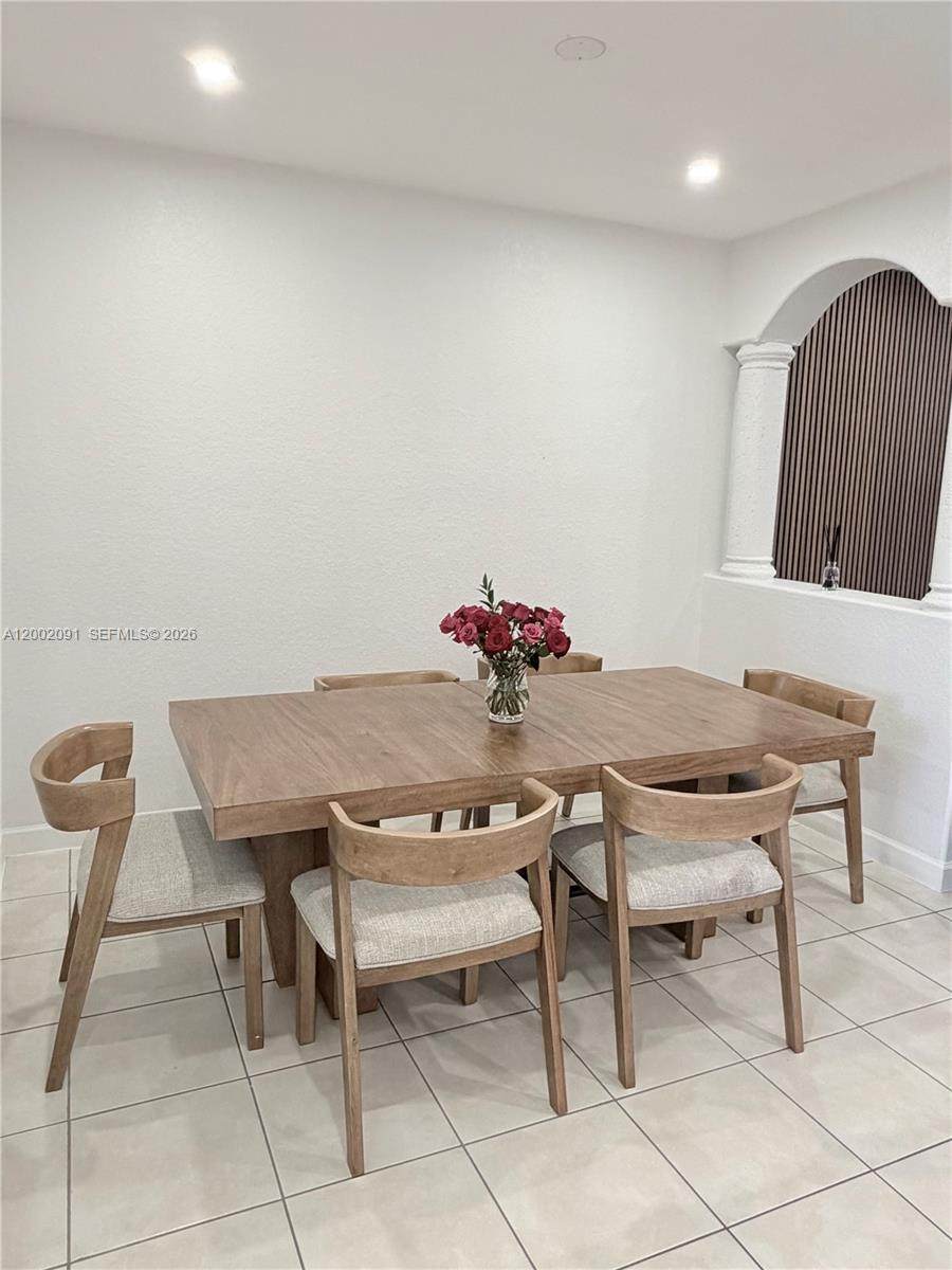 https://bt-photos.global.ssl.fastly.net/miami/orig_boomver_1_A12002091-2.jpg