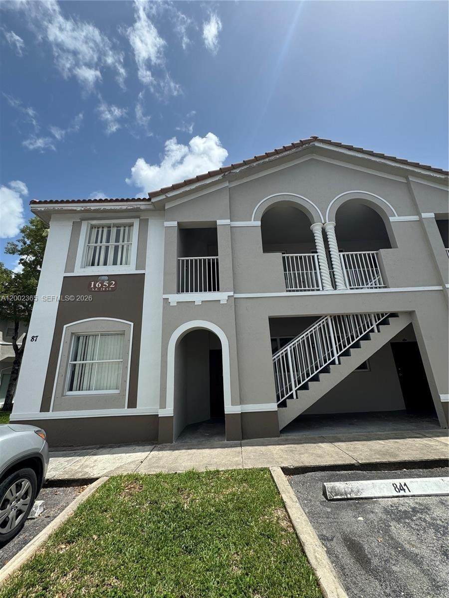1652 28th St - Photo 1