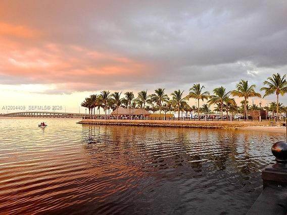 https://bt-photos.global.ssl.fastly.net/miami/orig_boomver_1_A12004409-2.jpg