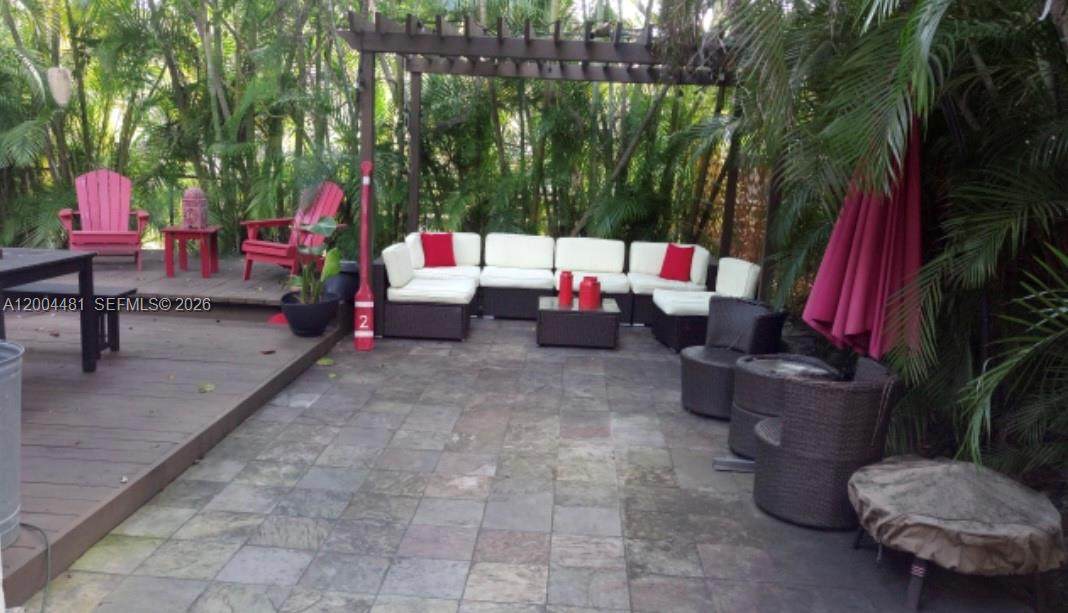 https://bt-photos.global.ssl.fastly.net/miami/orig_boomver_1_A12004481-2.jpg