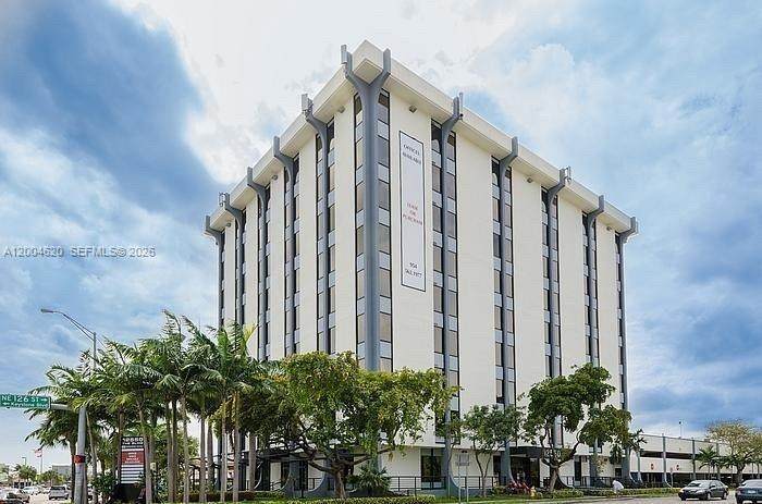 12550 Biscayne Blvd Unit 403 - Photo 1