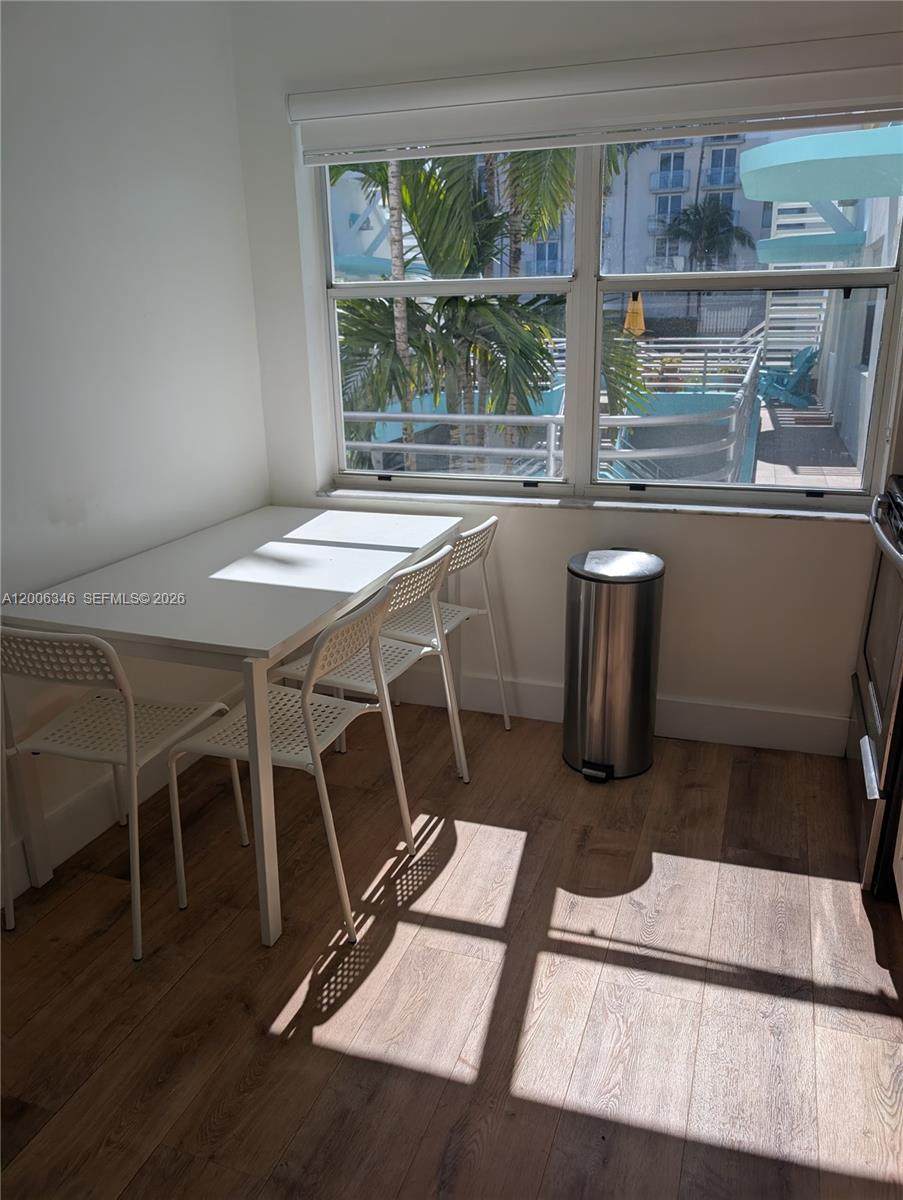 https://bt-photos.global.ssl.fastly.net/miami/orig_boomver_1_A12006346-2.jpg