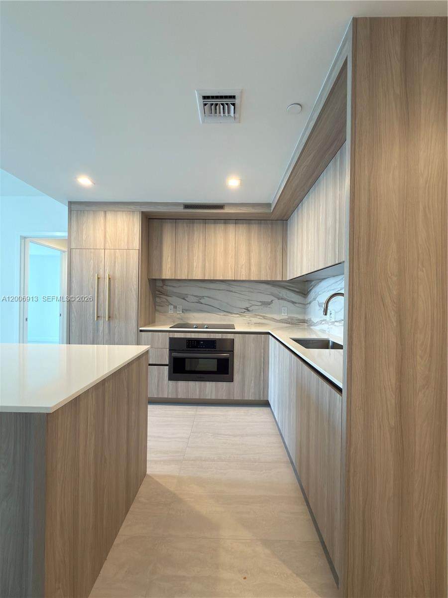 77 5th St - Photo 1