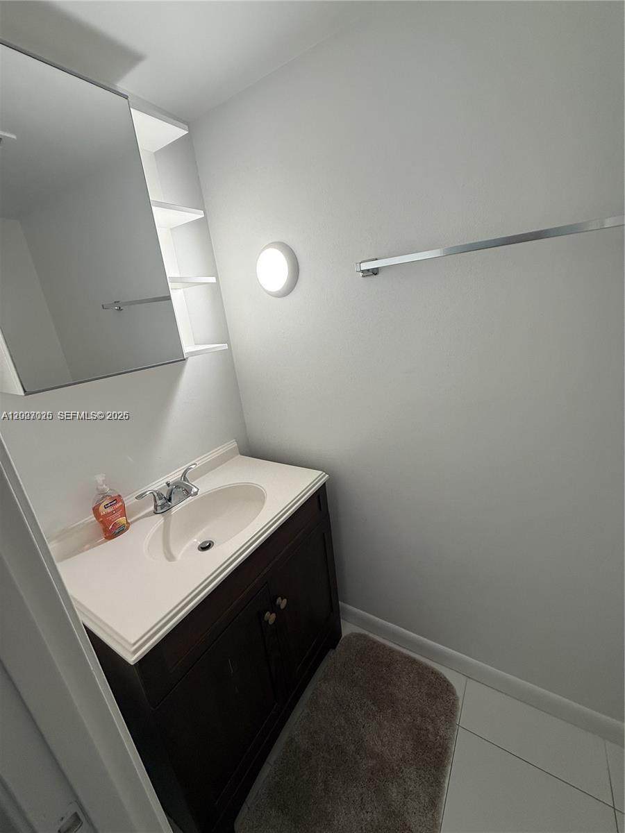 https://bt-photos.global.ssl.fastly.net/miami/orig_boomver_1_A12007025-2.jpg