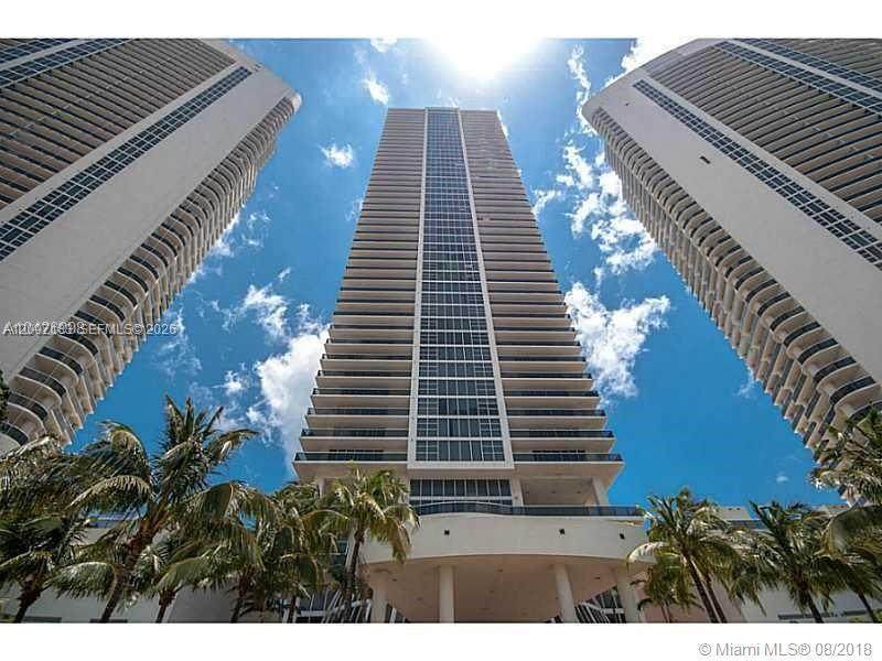 1830 Ocean Dr - Photo 1