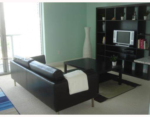 https://bt-photos.global.ssl.fastly.net/miami/1280_boomver_1_A12007503-2.jpg