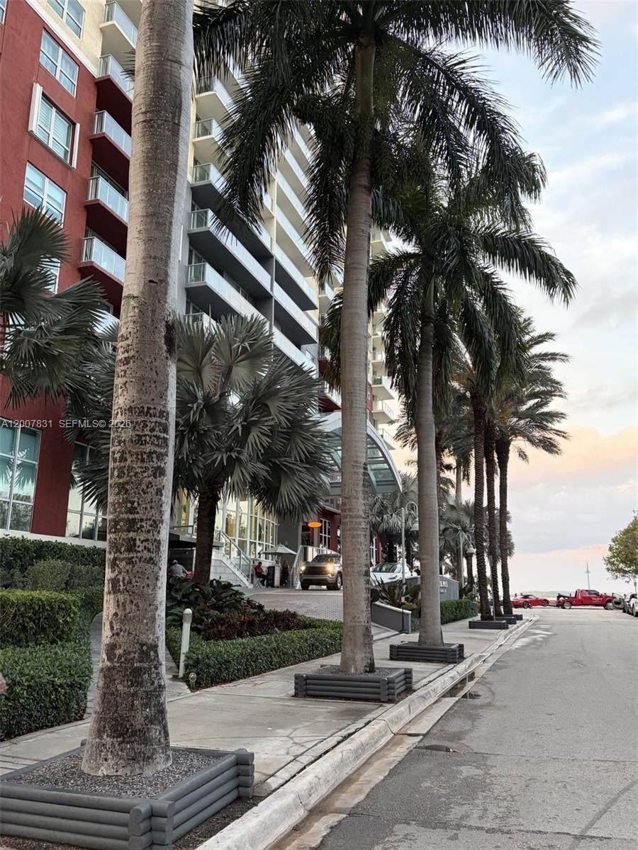 https://bt-photos.global.ssl.fastly.net/miami/orig_boomver_1_A12007831-2.jpg