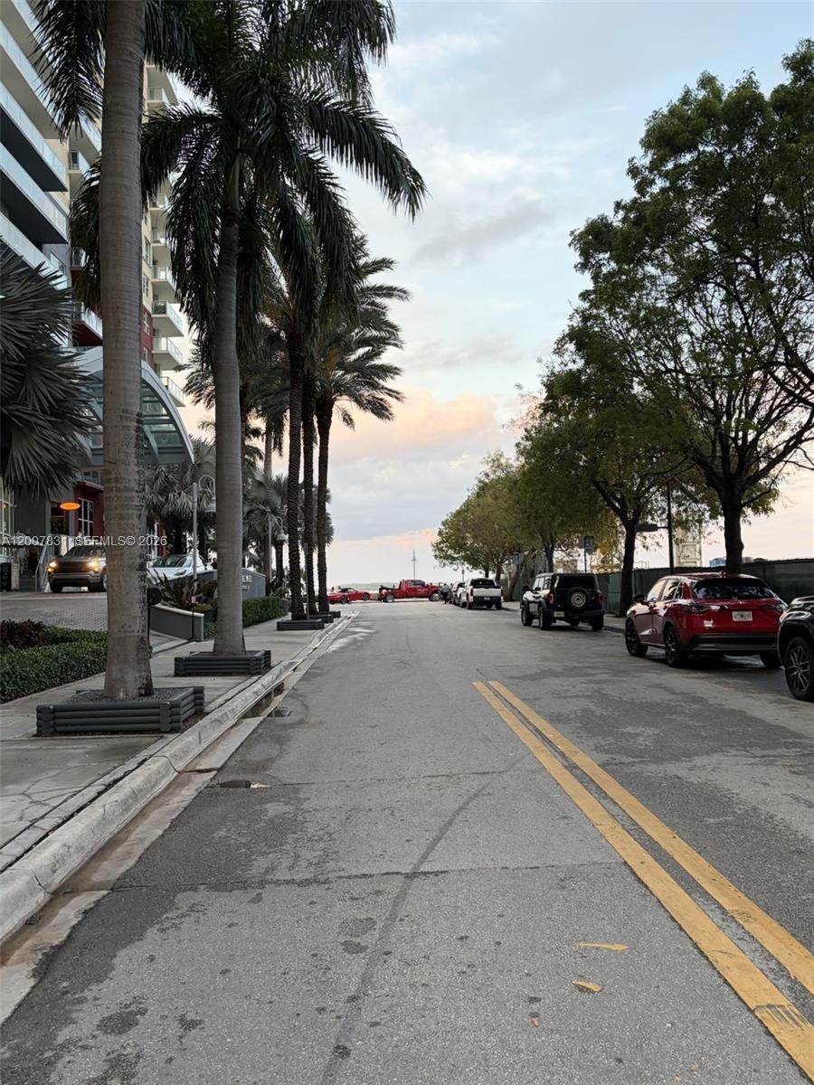 https://bt-photos.global.ssl.fastly.net/miami/orig_boomver_1_A12007831-2.jpg