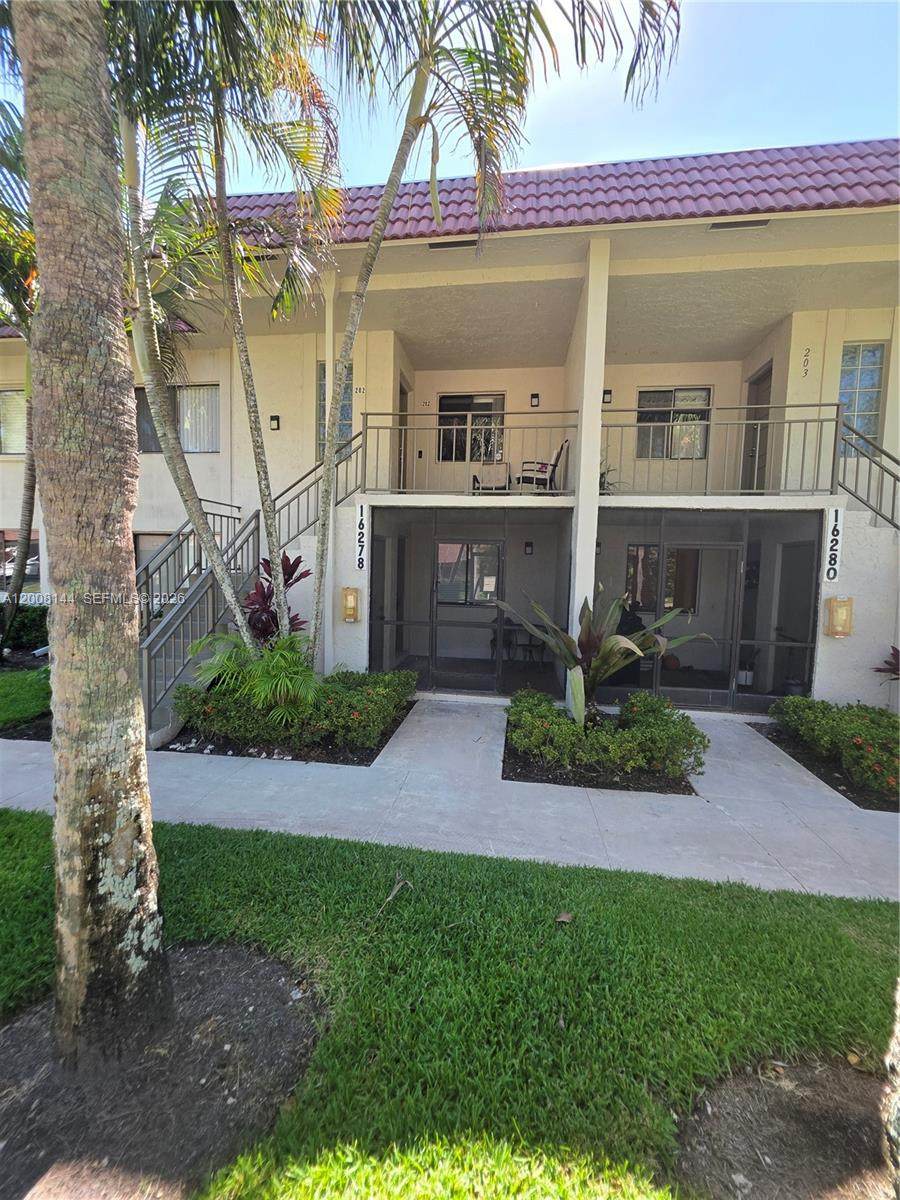 16278 Laurel Dr - Photo 1