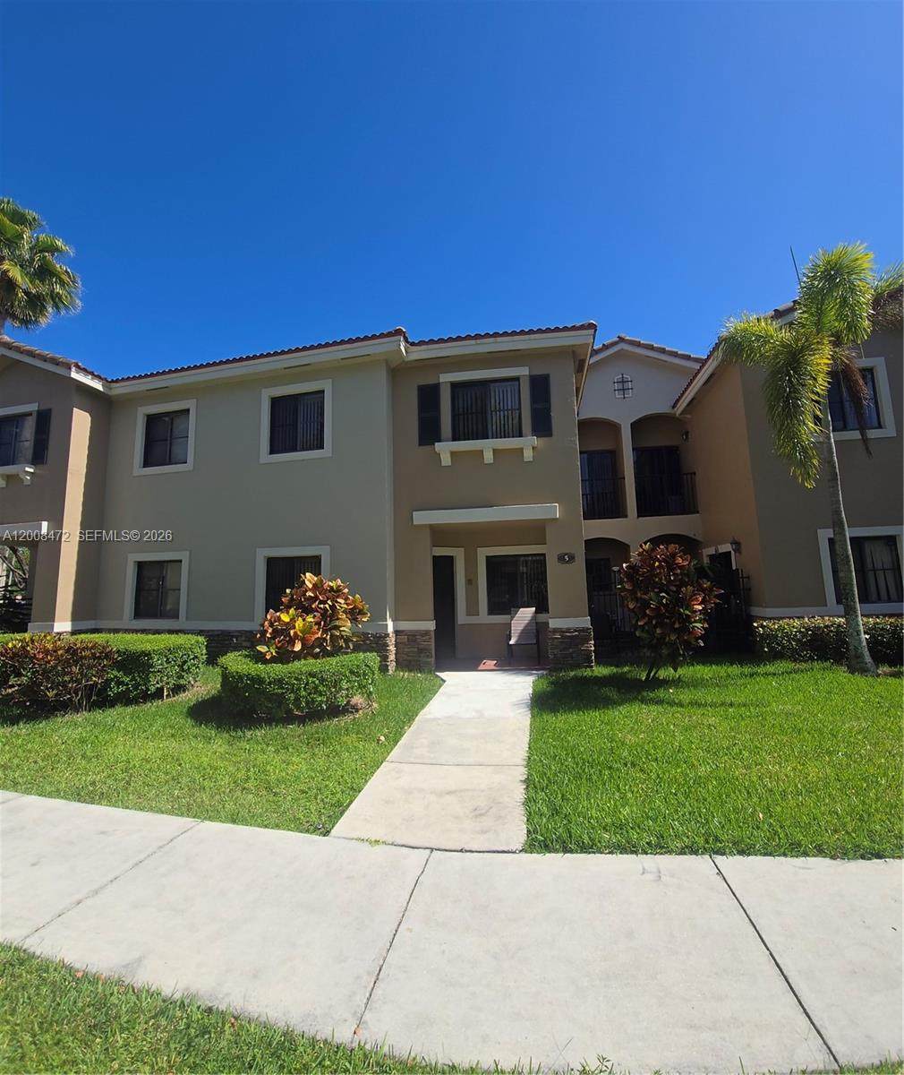 22911 88th Pl - Photo 1