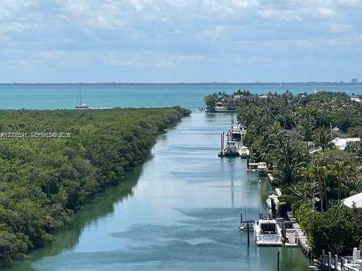 https://bt-photos.global.ssl.fastly.net/miami/orig_boomver_1_A12008541-2.jpg