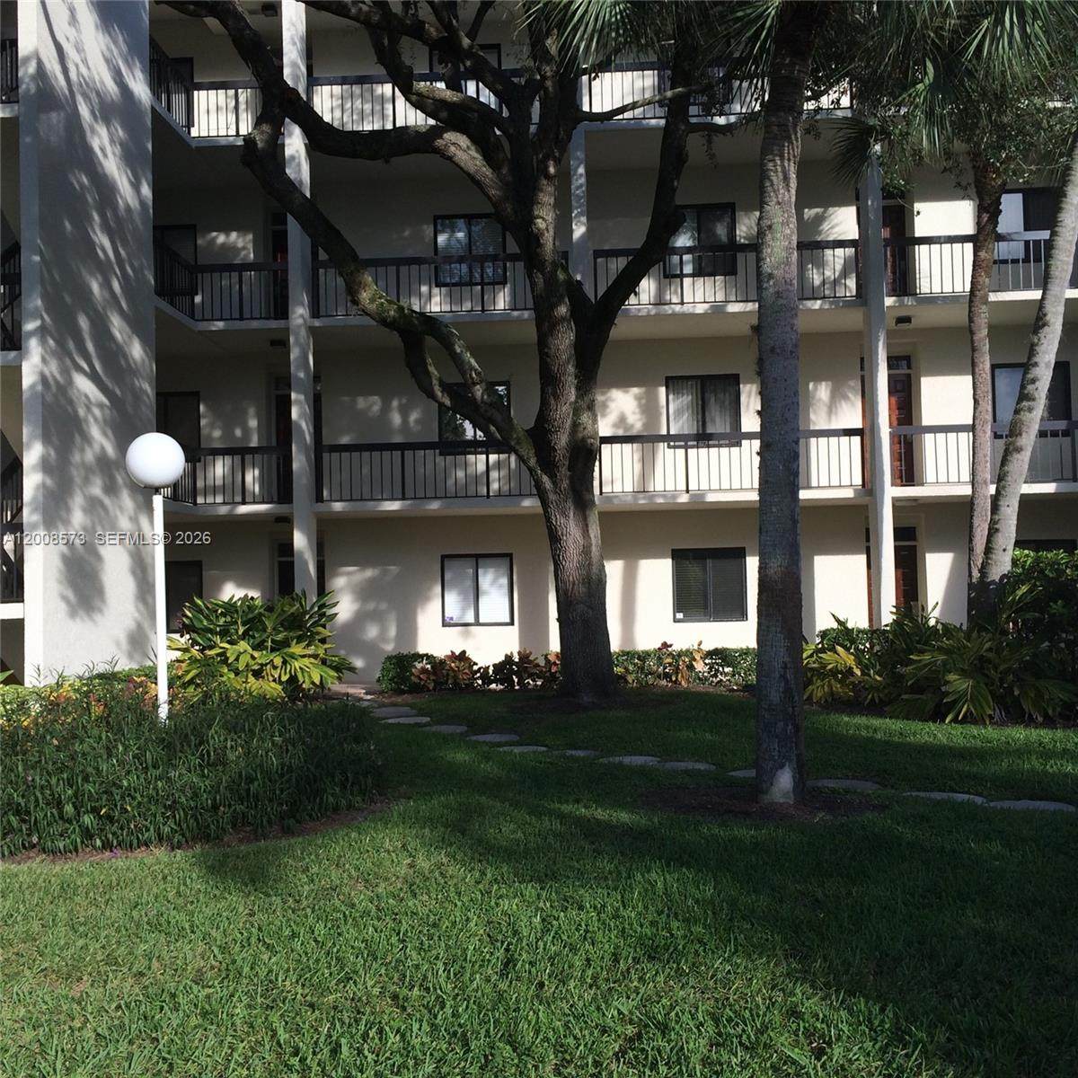 3050 Presidential Way - Photo 1