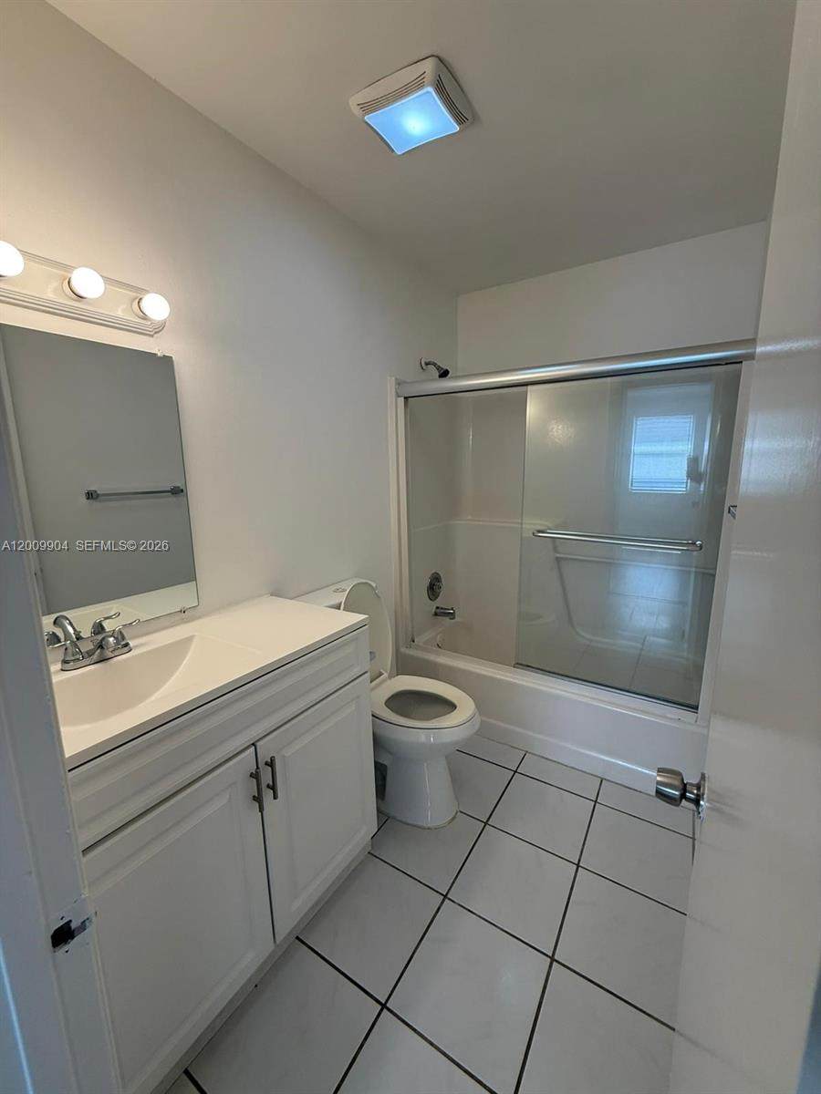 https://bt-photos.global.ssl.fastly.net/miami/orig_boomver_1_A12009904-2.jpg