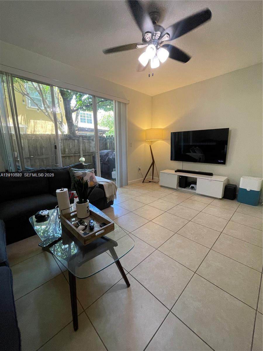 https://bt-photos.global.ssl.fastly.net/miami/orig_boomver_1_A12010320-2.jpg