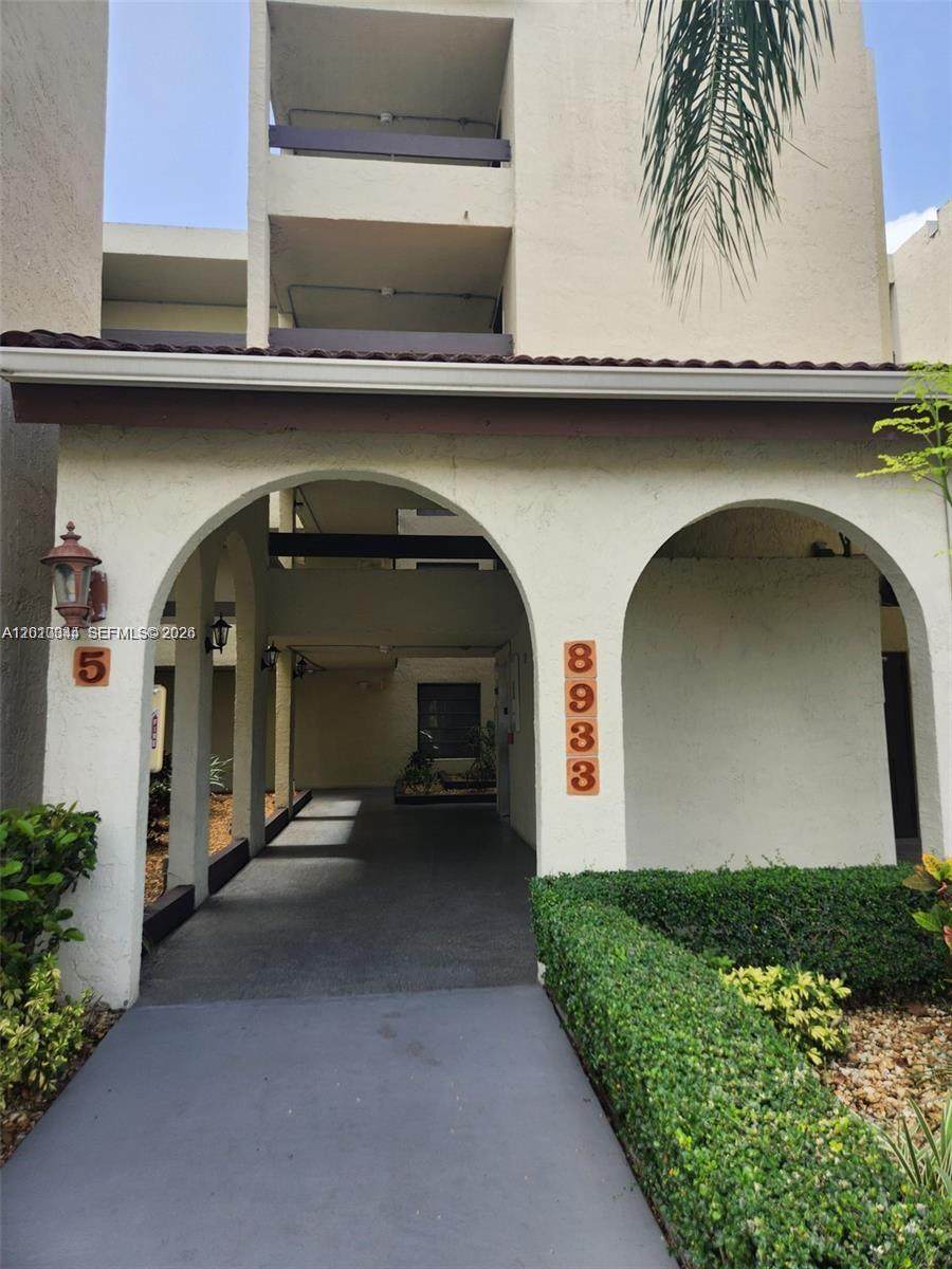 8933 123rd Ct - Photo 1