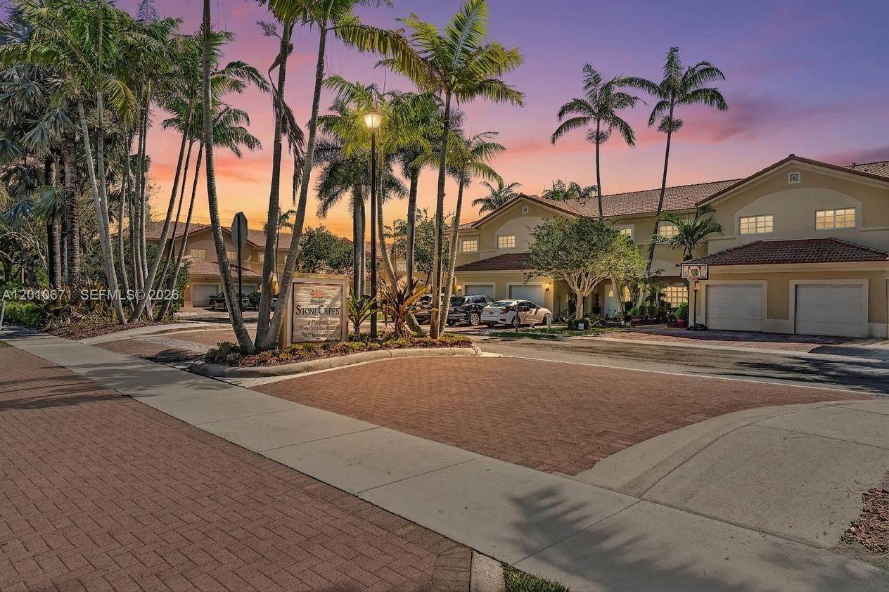 https://bt-photos.global.ssl.fastly.net/miami/orig_boomver_1_A12010671-2.jpg