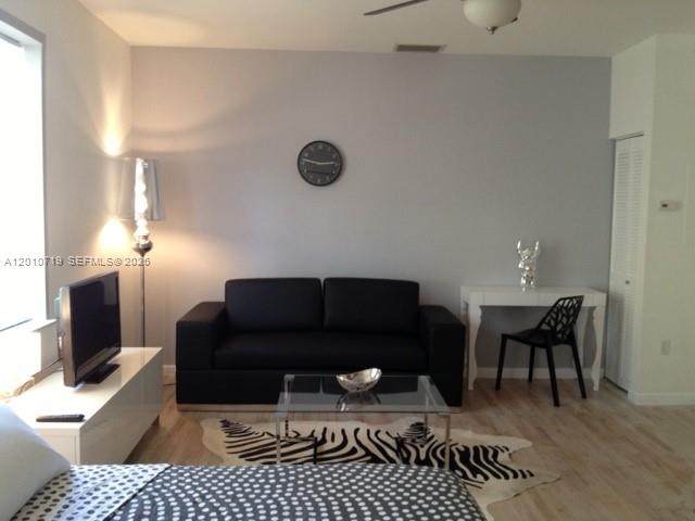 1127 Euclid Ave - Photo 1