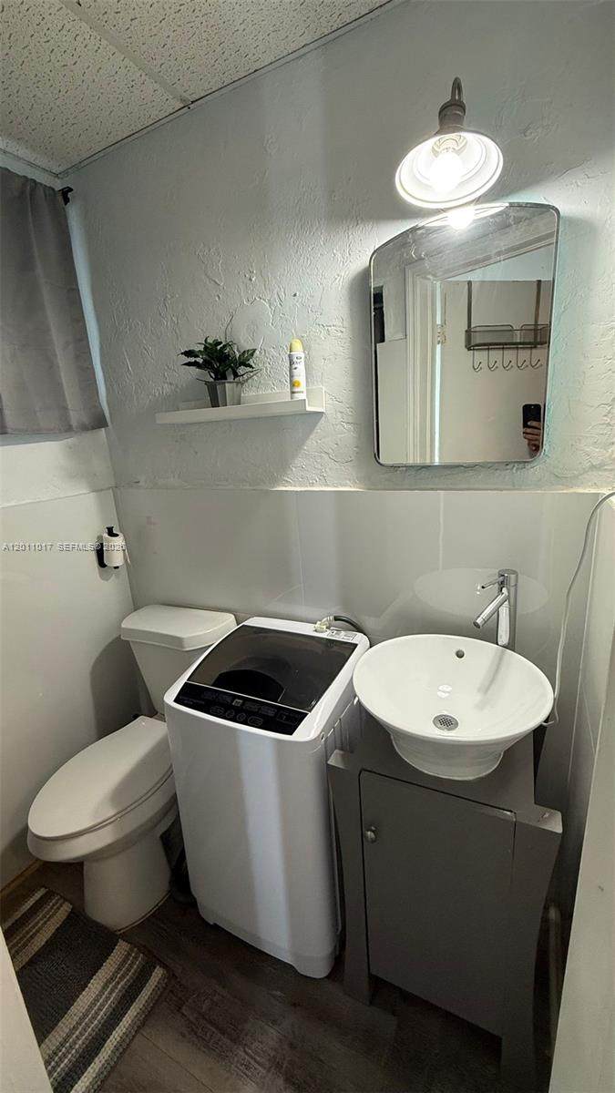https://bt-photos.global.ssl.fastly.net/miami/1280_boomver_1_A12011017-2.jpg