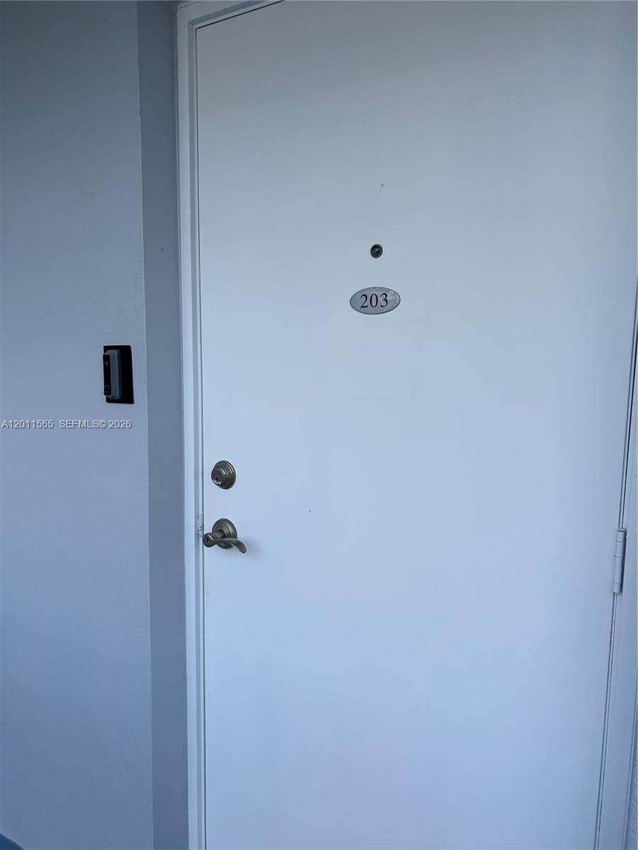 https://bt-photos.global.ssl.fastly.net/miami/orig_boomver_1_A12011565-2.jpg