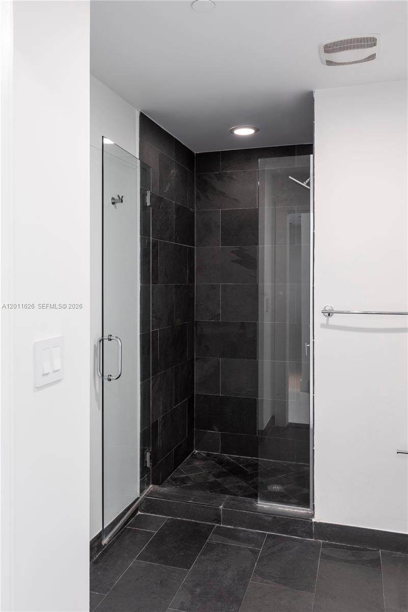 https://bt-photos.global.ssl.fastly.net/miami/1280_boomver_1_A12011626-2.jpg