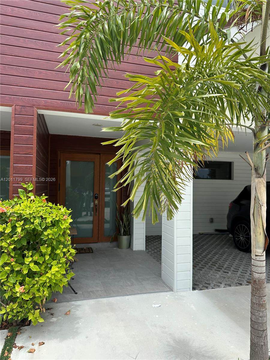 https://bt-photos.global.ssl.fastly.net/miami/orig_boomver_1_A12011799-2.jpg