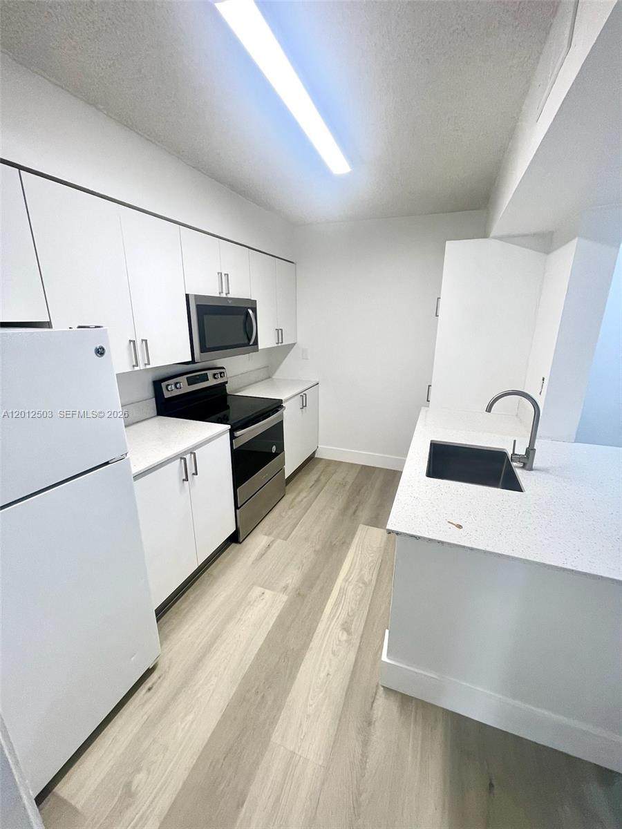 https://bt-photos.global.ssl.fastly.net/miami/1280_boomver_1_A12012503-2.jpg
