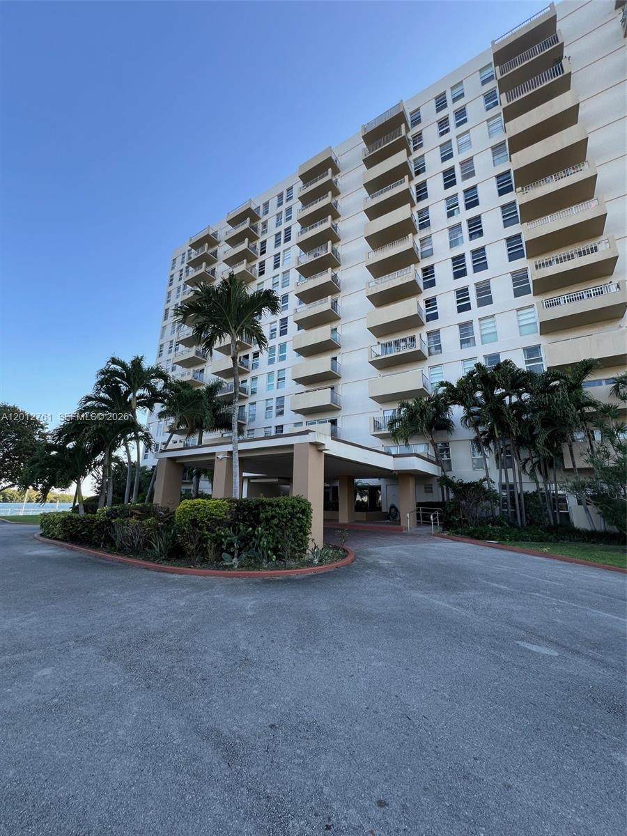 https://bt-photos.global.ssl.fastly.net/miami/1280_boomver_1_A12012761-2.jpg