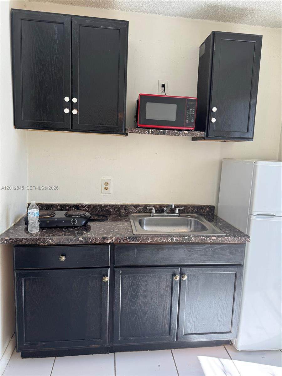1822 Cleveland St - Photo 1