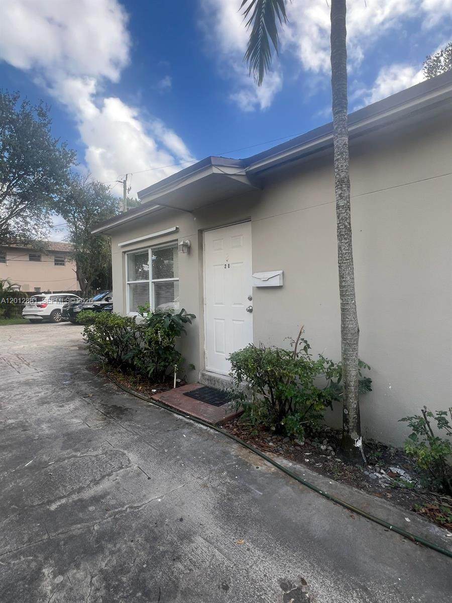 915 19th Ave - Photo 1