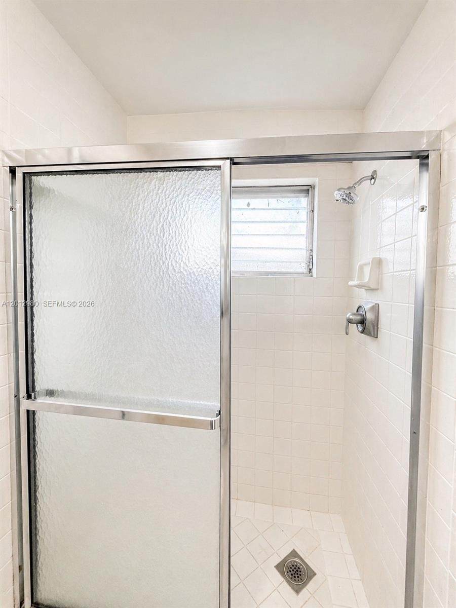 https://bt-photos.global.ssl.fastly.net/miami/1280_boomver_1_A12012980-2.jpg