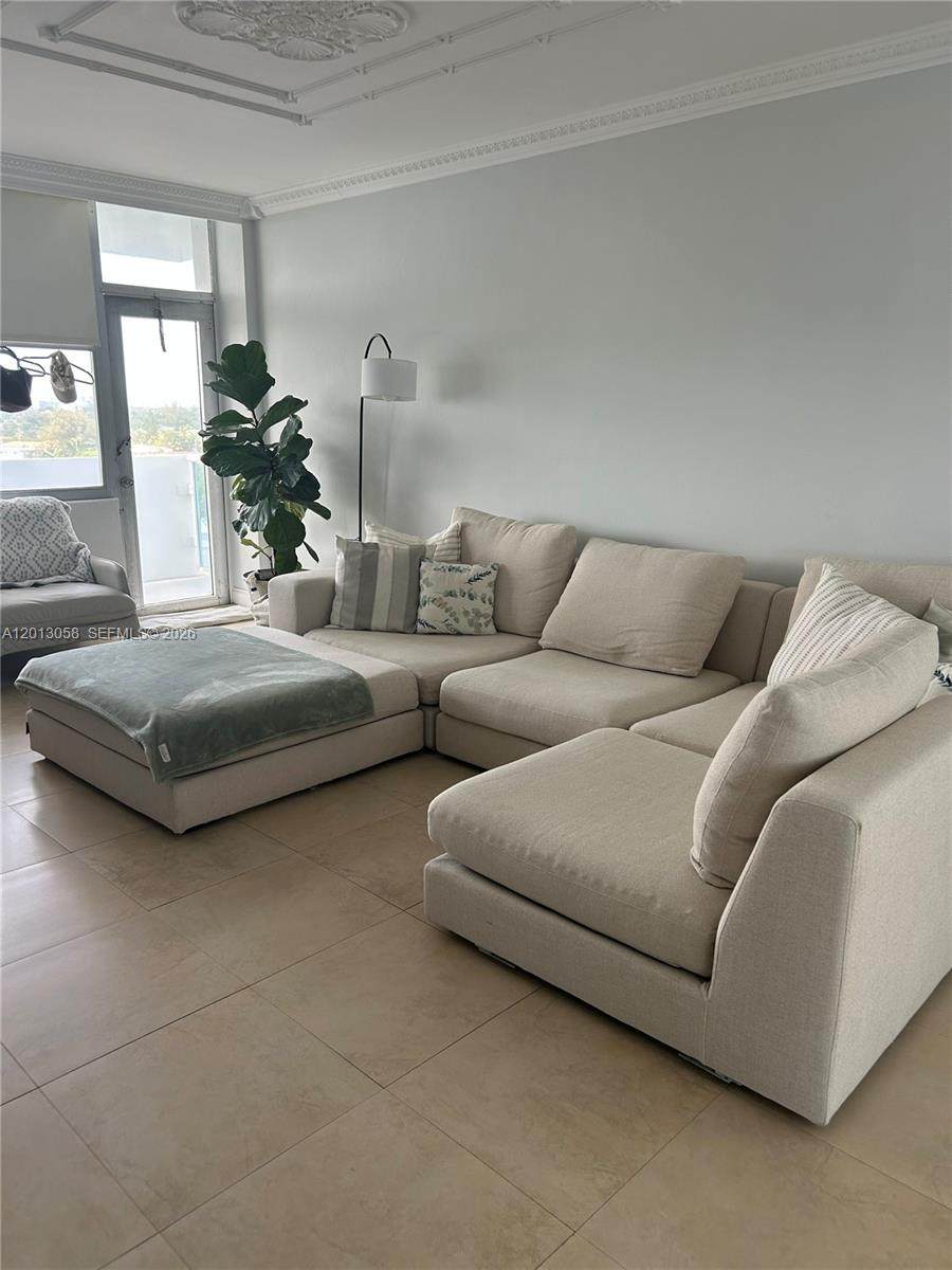 https://bt-photos.global.ssl.fastly.net/miami/1280_boomver_1_A12013058-2.jpg