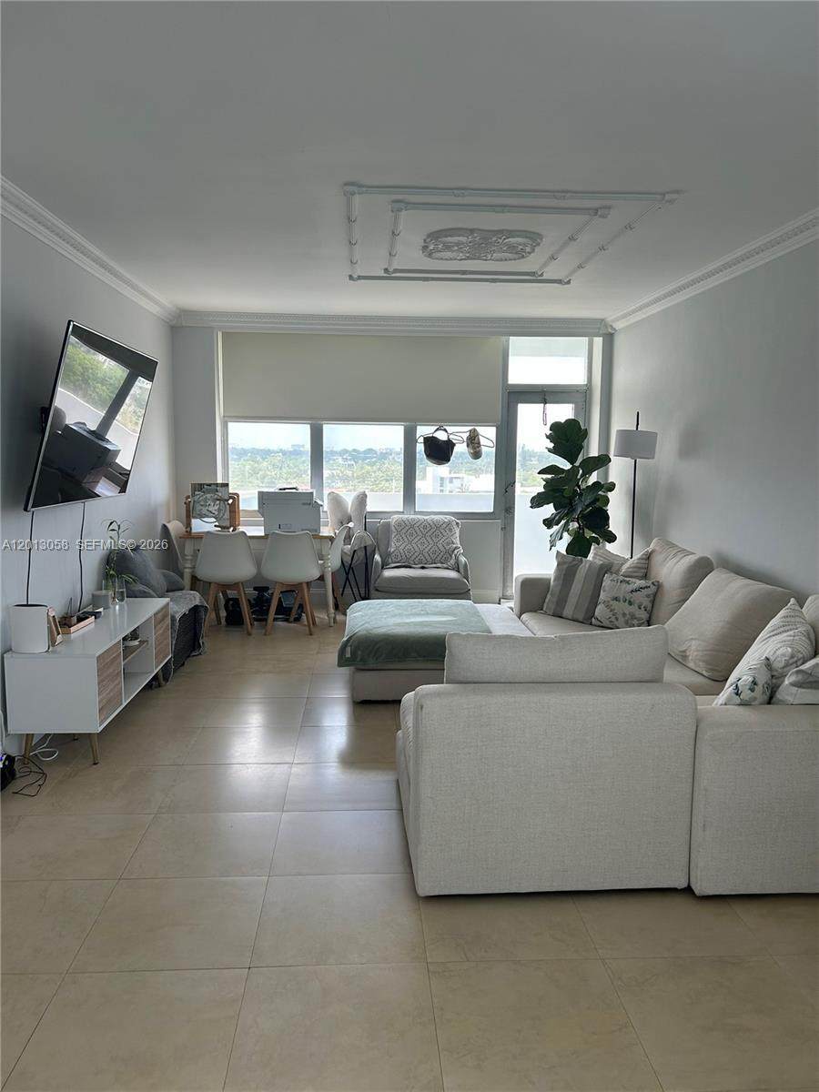 https://bt-photos.global.ssl.fastly.net/miami/1280_boomver_1_A12013058-2.jpg