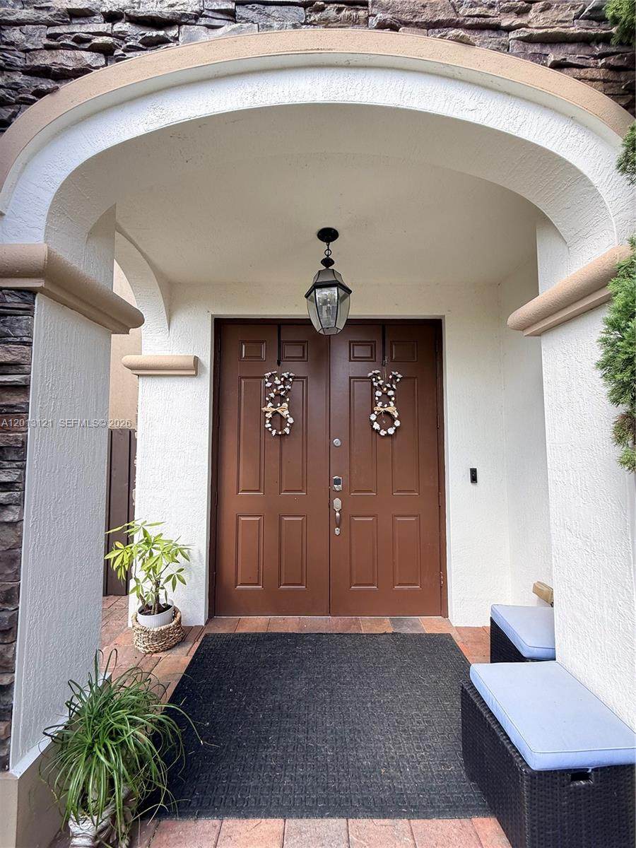 https://bt-photos.global.ssl.fastly.net/miami/orig_boomver_1_A12013121-2.jpg