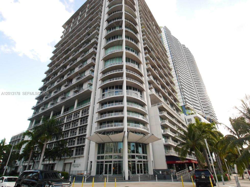 https://bt-photos.global.ssl.fastly.net/miami/orig_boomver_1_A12013178-2.jpg