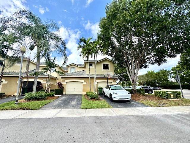 2567 Cordoba Bnd - Photo 1