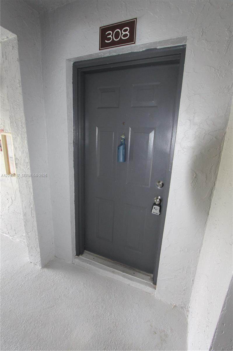 https://bt-photos.global.ssl.fastly.net/miami/1280_boomver_1_A12013417-2.jpg