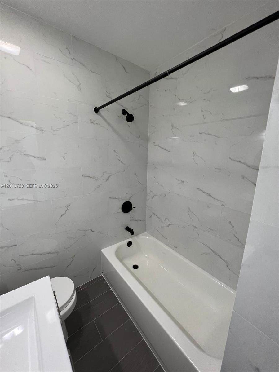https://bt-photos.global.ssl.fastly.net/miami/orig_boomver_1_A12013720-2.jpg